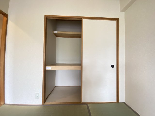 ボヌール錦織公園の収納