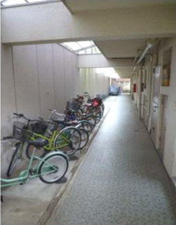 【駐車場】 | 敷地内に自転車置き場があります(^^)/