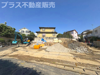 【外観】 | 現地写真。プラス不動産販売なら、現場の全ての棟をまとめてご見学頂けます。