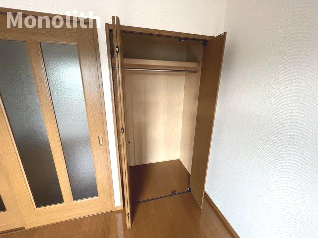 フジパレス式内町Ⅲ番館の収納