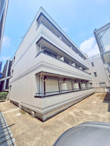 ファミール田中の外観