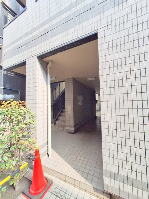 ファミール田中のエントランス