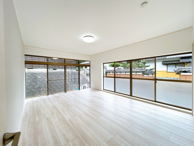 【居間・リビング】の画像