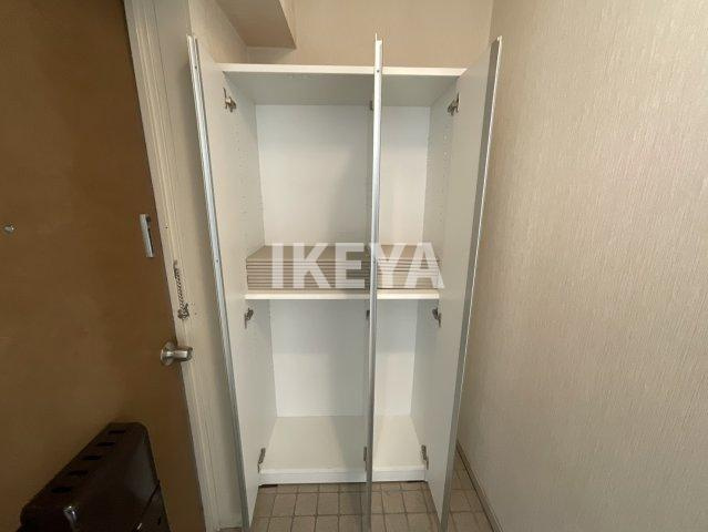 菅北ハイツの収納