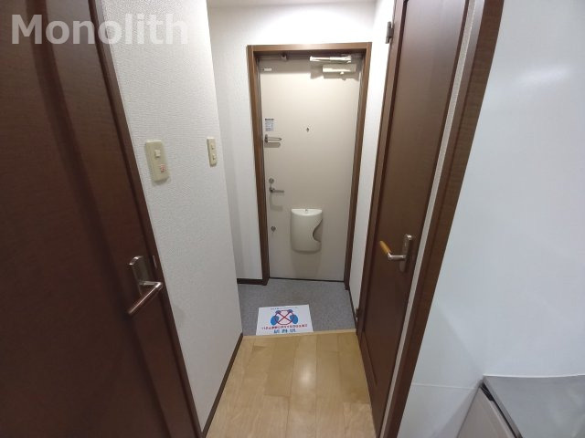 フジパレスグランマルシェBの玄関
