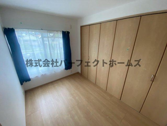 茄子作住宅第7号棟の寝室|落ち着いて過ごせるお部屋なので、寝室にいかがでしょうか