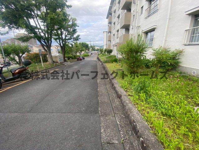 茄子作住宅第7号棟の周辺