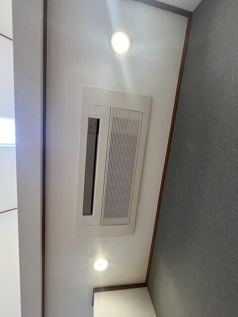 宇都宮市五代2丁目　2ＬＤＫ　中古住宅の玄関