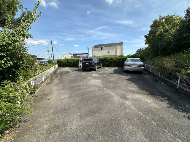 サンハイム堤の駐車場