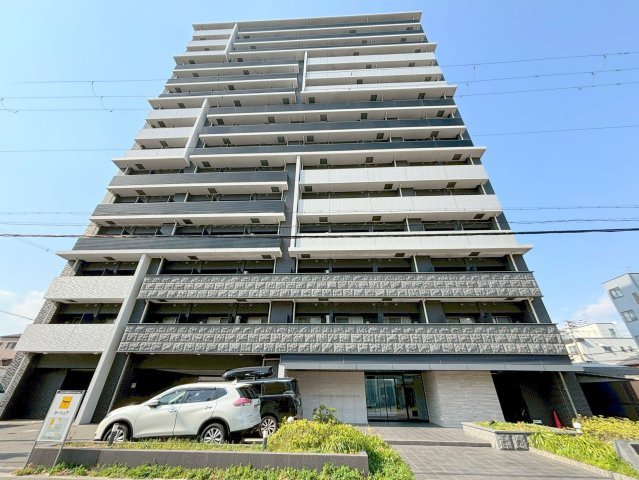 エスライズ新大阪フロントの外観
