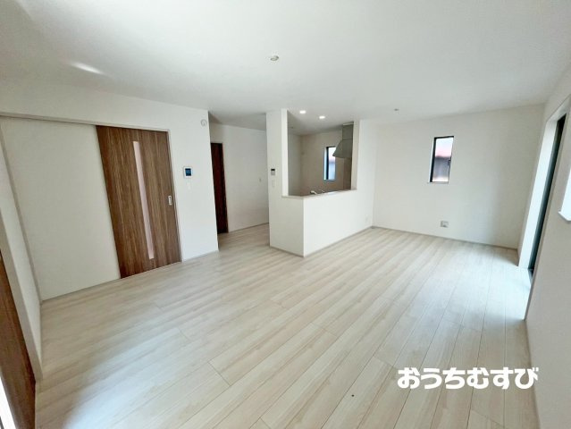 瀬戸市秋葉町(全2棟）の居間・リビング