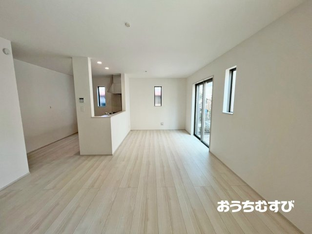 瀬戸市秋葉町(全2棟）の居間・リビング