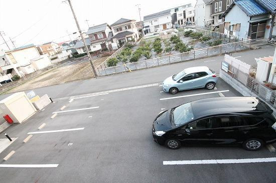 folcloreの駐車場