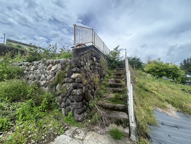 富岡市下黒岩383の外観