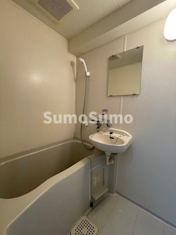 神戸市垂水区瑞穂通の賃貸マンションの浴室|落ち着いた空間のお風呂です