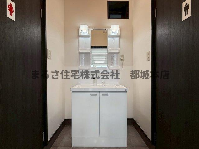 T-STUDIOの独立洗面台