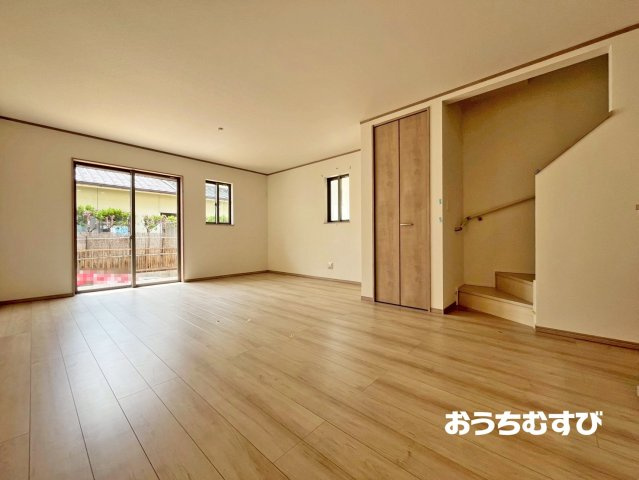 名東区香流9期(全2棟)の居間・リビング