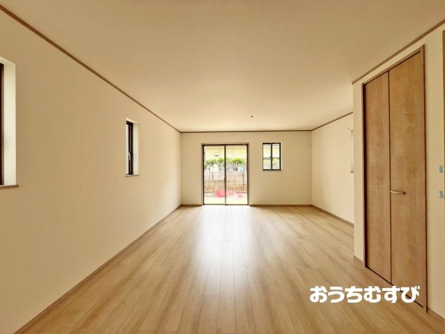 名東区香流9期(全2棟)の居間・リビング