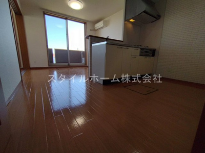 【居間・リビング】 | ルネスグランドールⅡ | イメージ写真です。
