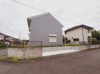 【駐車場】 | 2台駐車可