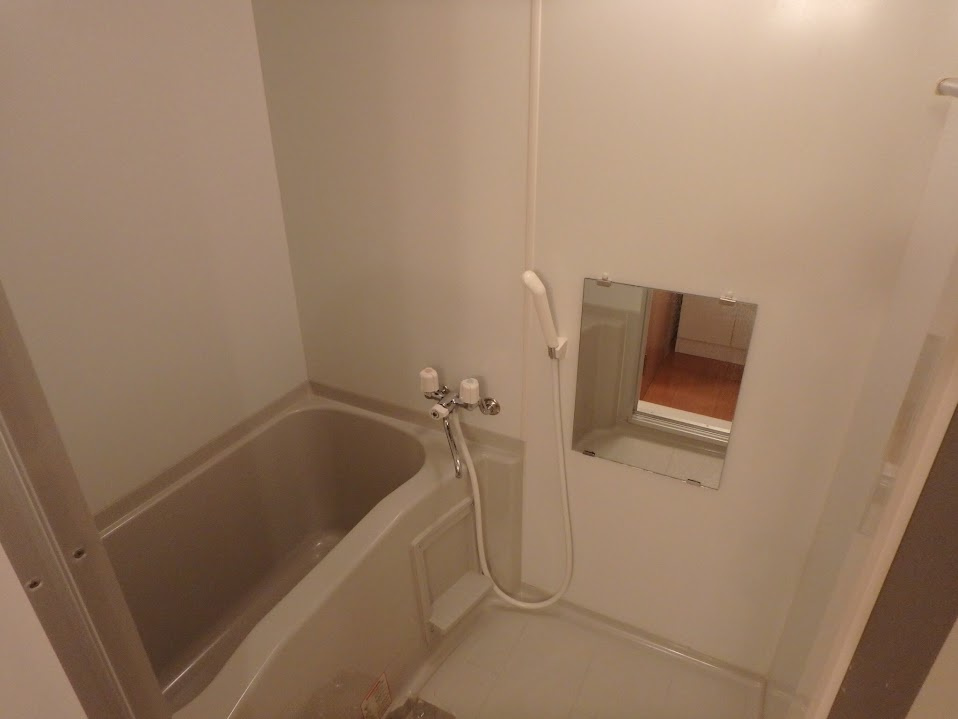 ハウスセゾン四条通の浴室