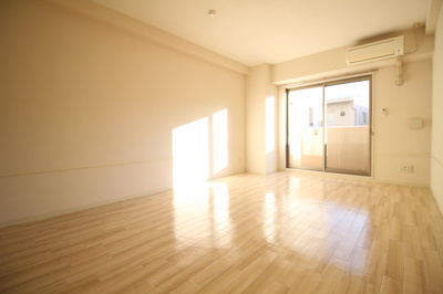 【居間・リビング】 | レーベルシャトー