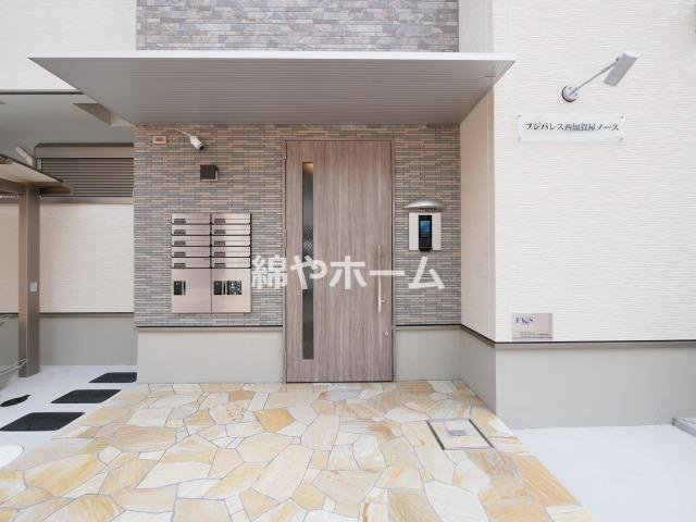 フジパレス西加賀屋ノースのエントランス|落ち着いたエントランスです