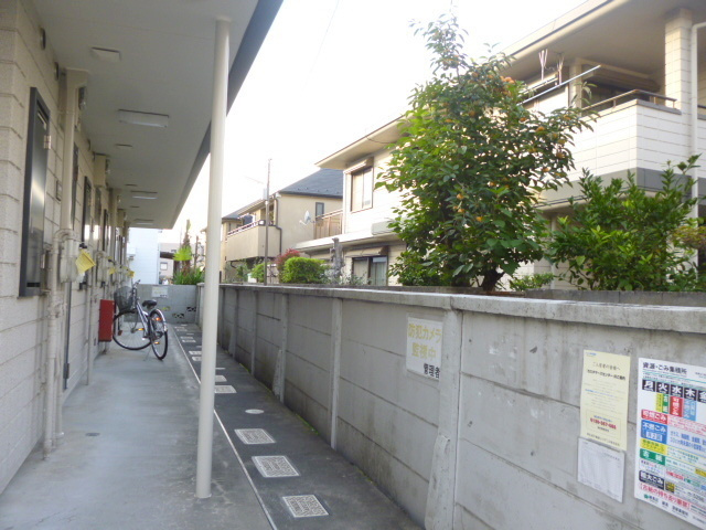 羽沢メゾンのエントランス|★１階共用部分廊下★
