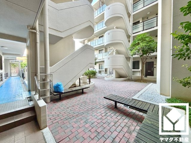 ルネ宇治・南陵町南の外観