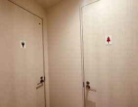 守山市播磨田町の店舗事務所のトイレ