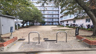 【外観】 | 日商岩井箕面ハイツＣ棟 | 敷地内公園