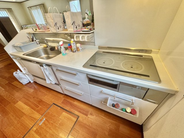 古河市上辺見中古戸建のキッチン