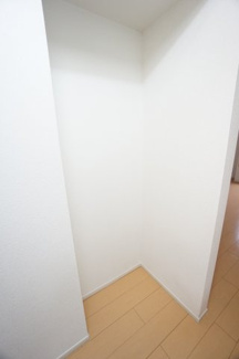 【キッチン】 | ヌーベル　オーブ | ※同物件・反転タイプの写真です。