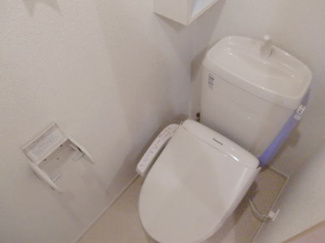 【トイレ】 | ヌーベル　オーブ | ※同物件・反転タイプの写真です。