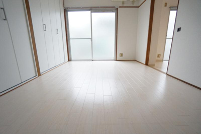 【洋室】 | フラッツマツカワ