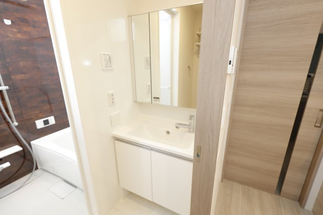 グラナーデ東水元の洗面所