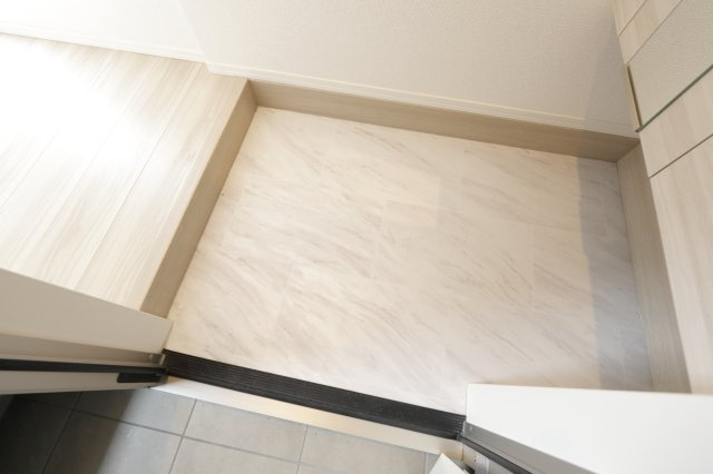 グラナーデ東水元の玄関