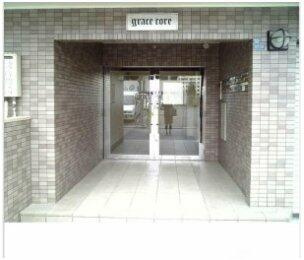 グレイスコアのエントランス