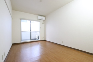 8帖あるお部屋です