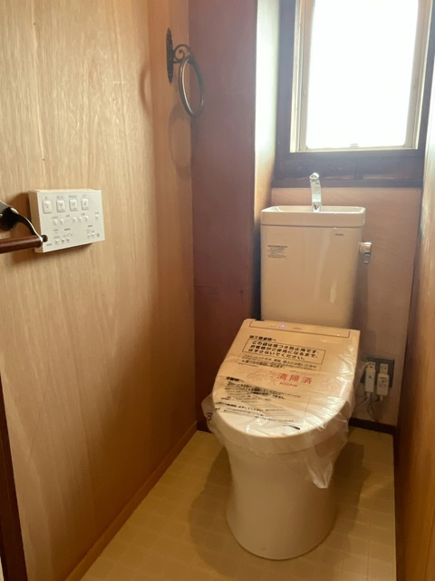 壁を塗るペンキの色を選べます