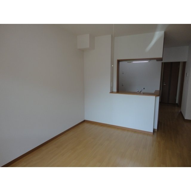 マリアージュⅢの居間・リビング