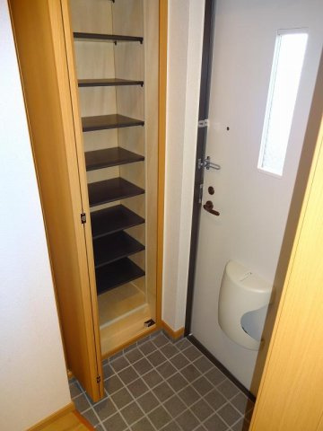 リウッシーレ　Ｂの玄関