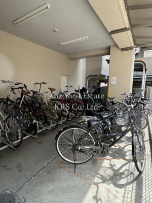 【その他共用部分】 | メゾン・フロールIMAKUBO | 駐輪場です。