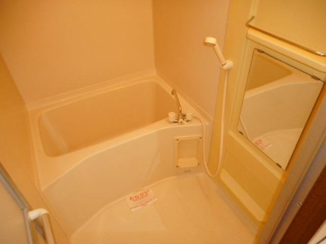 プロムナード菖蒲Ⅰの浴室