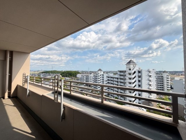 日進香久山杜の街107号棟のバルコニー