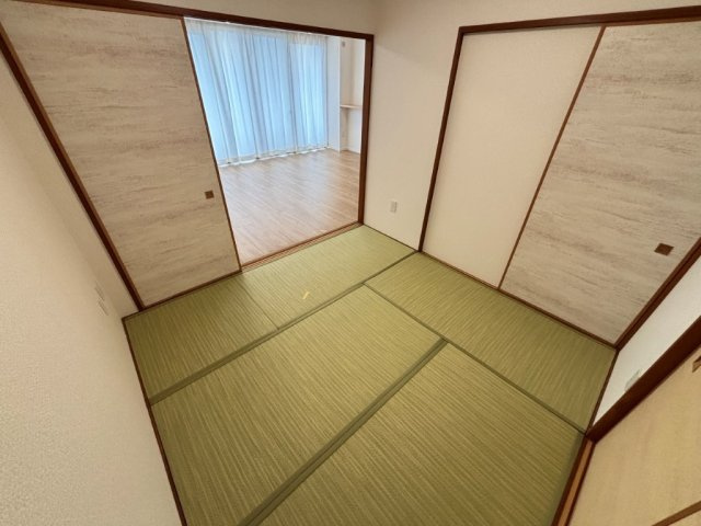 日進香久山杜の街107号棟の和室