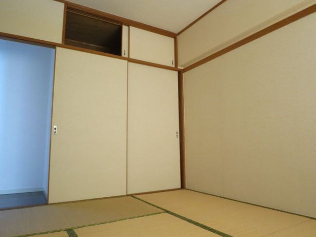 【寝室】
