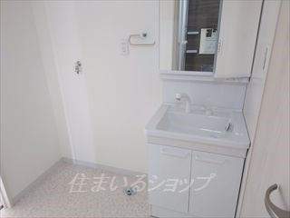 グランディール濱本Bの洗面所|シャンプードレッサー