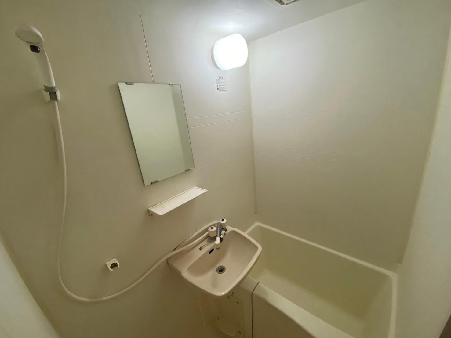 ローゼ博多駅南の浴室