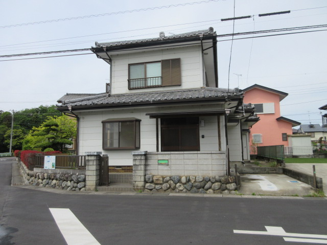 中古戸建　東松山市殿山町2-6（リフォーム住宅）の外観